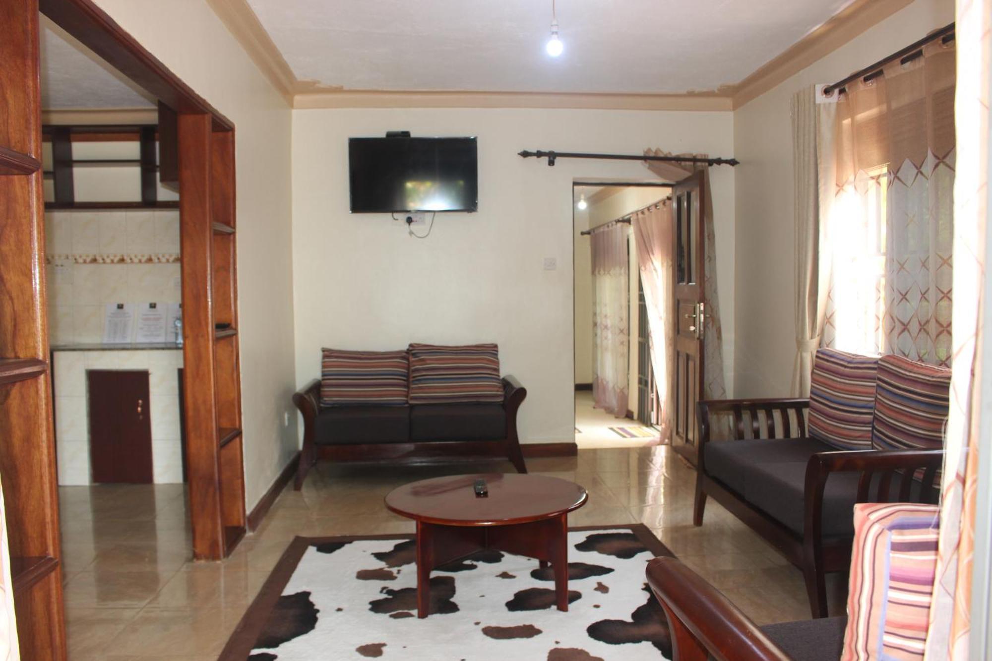 Montane Safaris Hotel Fort Portal Buitenkant foto